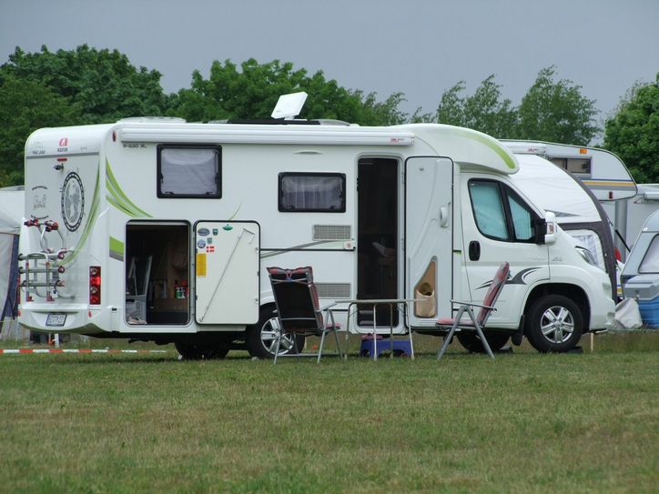 Stellplätze für Wohnmobile sind in diesen Boomzeiten Mangelware. Mittlerweile bieten Landwirte den mobilen Campern auf ihren Höfen Stellplätze an. Was für eine besondere Camper-Idylle sorgt.Foto: Rainer Könen