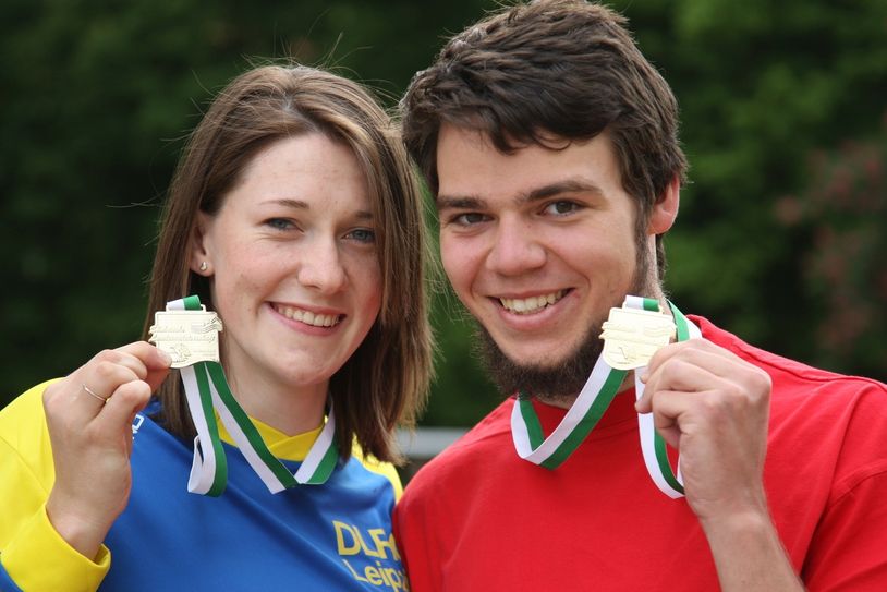 Elsa Gehrisch (20) und Alexander Vièl (21) aus Dresden sind Sächsische Meister im Rettungsschwimmen.
