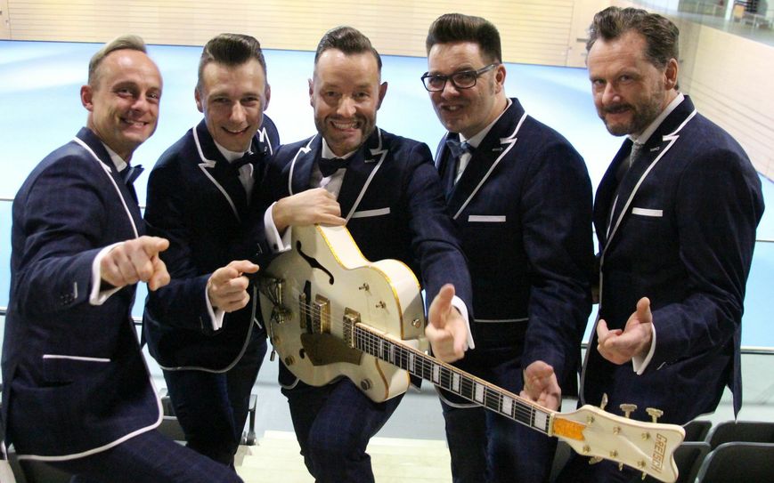 Alexander Teich, Guido Gentzel, Krusdy van Friday, Konrad Schöps und Henning Plankl (v.l.) feiern mit fünf Konzerten vom 1. bis 5. November ihr 25jähriges Bühnenjubiläum. Foto: Pönisch