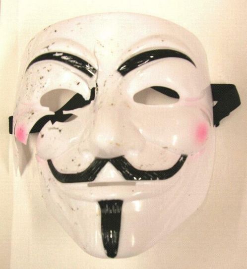 So eine Guy-Fawkes-Maske aus dem Film "V wie Vendetta" trugen die Täter. Noch bekannter wurden die Masken, seit sie von der Anonymous-Bewegung als Symbol genutzt werden. Foto: Polizei