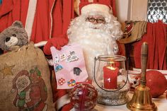Kreative und selbstgebastelte Wunschzettel sind Weihnachtsmann Bernd Richter am liebsten.