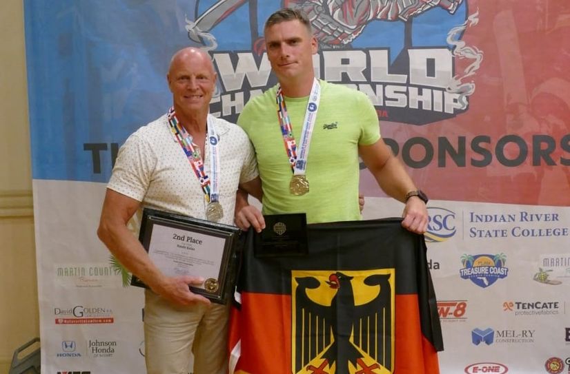 Oliver Nopper und der Zweitplatzierte Randy Kalan aus Kanada.