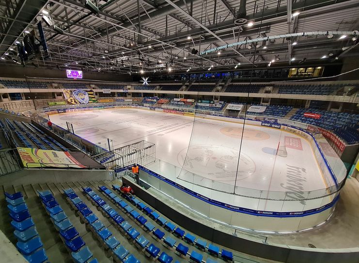 EnergieVerbund Arena, die Heimspielstätte der Dresdner Eislöwen. Foto: Büttner
