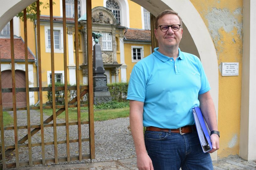 Der Bürgermeister Norbert Wolf freut sich auf das Festwochenende in seiner Gemeinde.