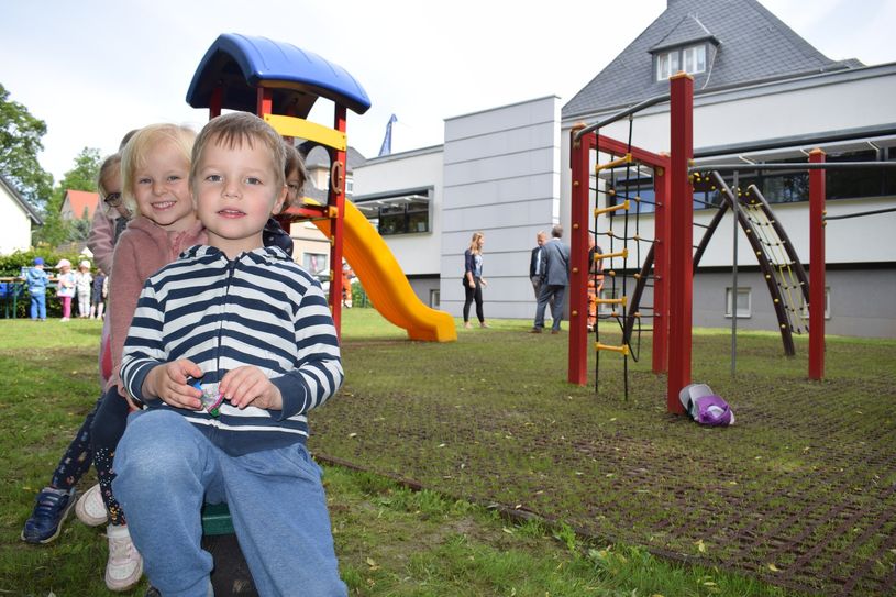 Die Kinder vom »Kinderhaus am Wald« haben die Spielgeräte ausgiebig getestet.