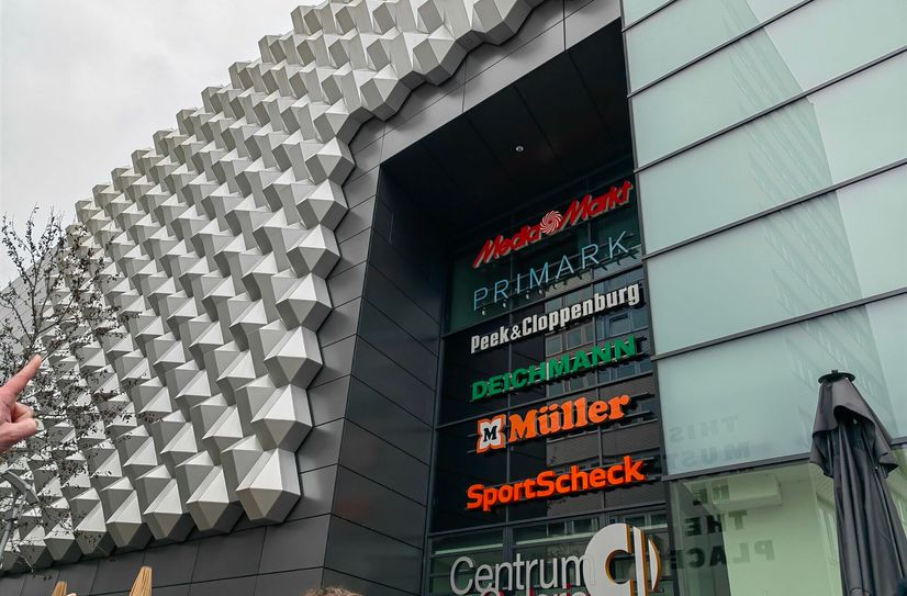 So ist Werbung niveauvoll und nicht störend für das Gebäude.