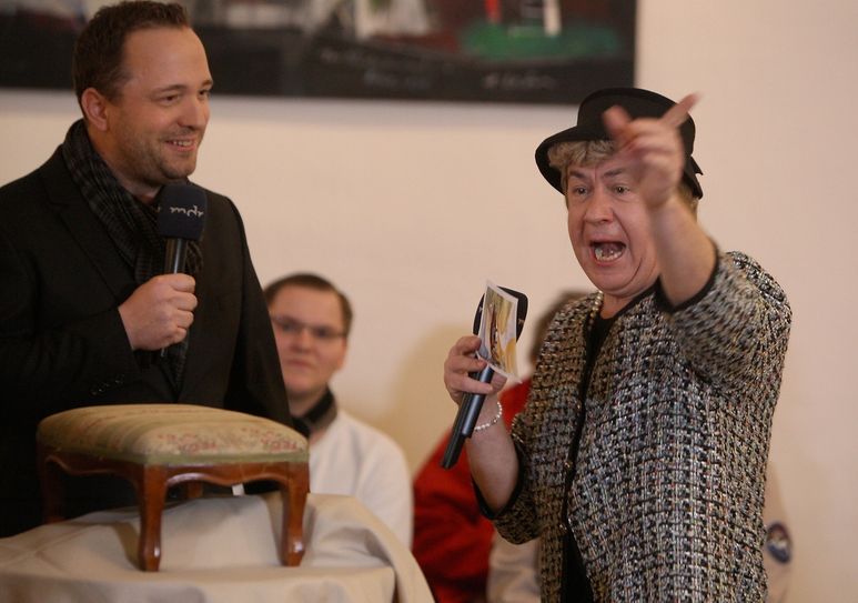 So richtig clever stellte sich der Moderator bei Ilse Bähnerts Prüfung nicht an!