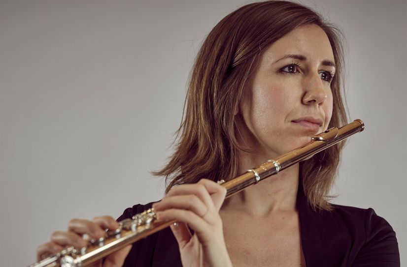 Kathrin Bäz spielt die Flöte beim "Grand Quatuor Concertant".