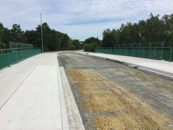 Die Brücke in der Wilhelm-Pieck-Straße wird am Samstag, 9. Juli, mit einem Brückenfest freigegeben. Foto: Stadtverwaltung Senftenberg