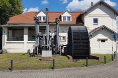Die Balancier-Zylinder-Gebläsemaschine in der Hüttenstraße in Lauchhammer-Ost hat jetzt eine neue Einfriedung.