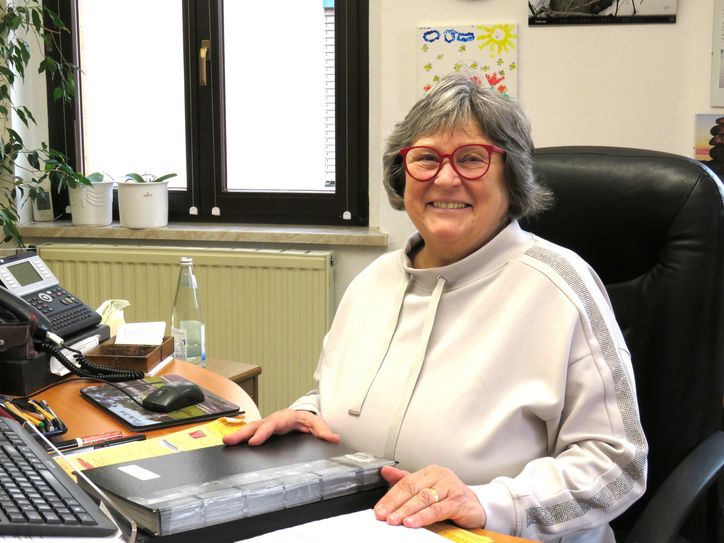 Elke Röthig ist seit 17 Jahren Bürgermeisterin von Schwepnitz, und sie ist es sehr gern. Das Jahr 2025 wird ihr letztes Amtsjahr sein.