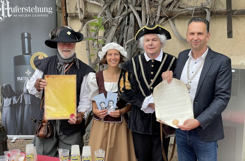 Der kurfürstliche Kurier  brachte vor 400 Jahren die Stadtrechtsurkunde nach Riesa.