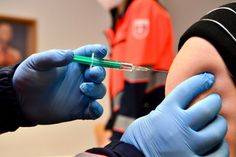 Im Kampf gegen das Virus: Impfungen sollen die Corona-Pandemie eindämmen und wieder ein normales Leben ermöglichen. Foto: Malteser