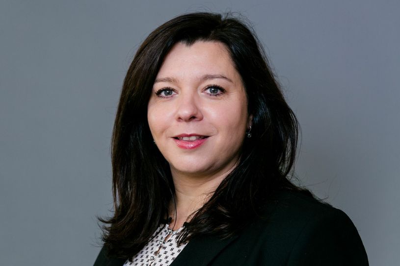 Manuela Wolfram ist Anwältin, Mitglied im Deutschen Anwaltsverein und engagiert sich im Berufsbildungsausschuss der Rechtsanwaltskammer Sachsen.