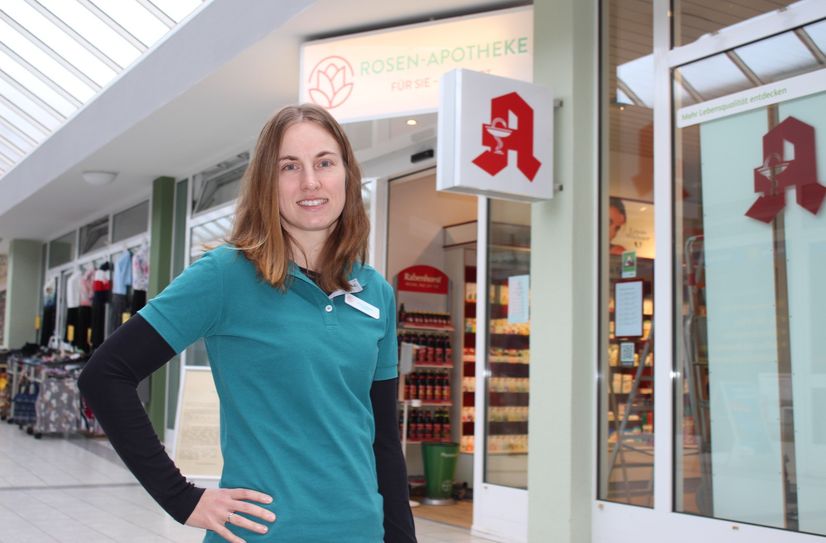Anne Schöneich ist die neue Inhaberin der Rosen-Apotheke in der Kö-Passage in 
Königshufen.