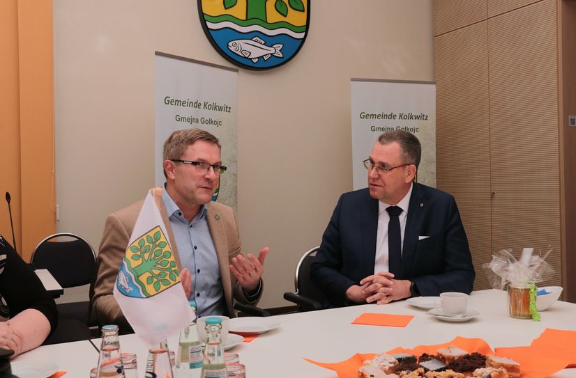 Infarstrukturminister übergibt Fördermittel