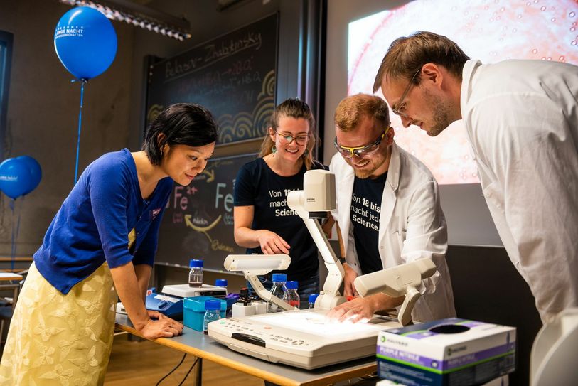 Über 2.000 Studenten, Forscher und Wissenschaftler sind überwiegend als ehrenamtliche Helfer, Vortragende und Unterstützer am 14. Juni im Einsatz. Foto: Th. Schlorke
