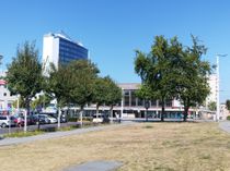 Die zweite Ausgabe der Willkommensparty KLEB A SOL au dem Stadthallenvorplatz.