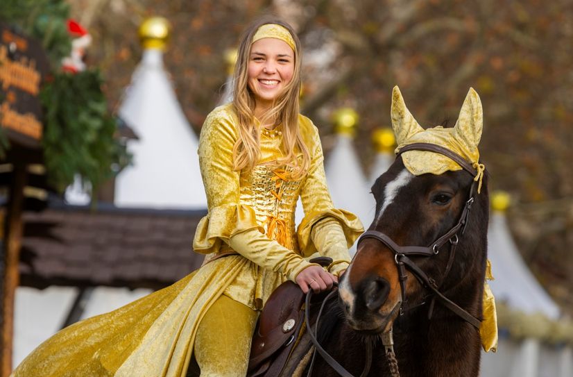 Die »Goldene Reiterin« Lilly Baumann hat den Augustusmarkt eröffnet und wird sich hier auch öfter blicken lassen.