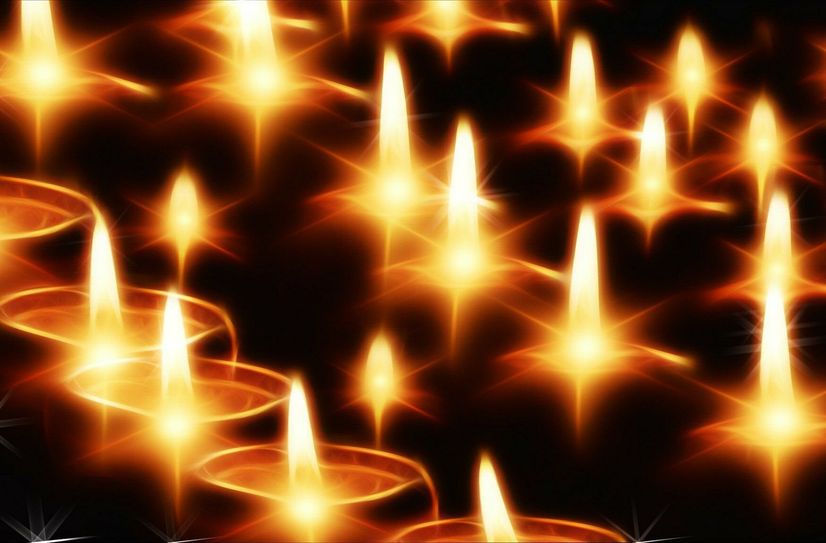Gröbaer Lichterzeit am 3. Dezember mit Lichterkette und Lampionumzug.