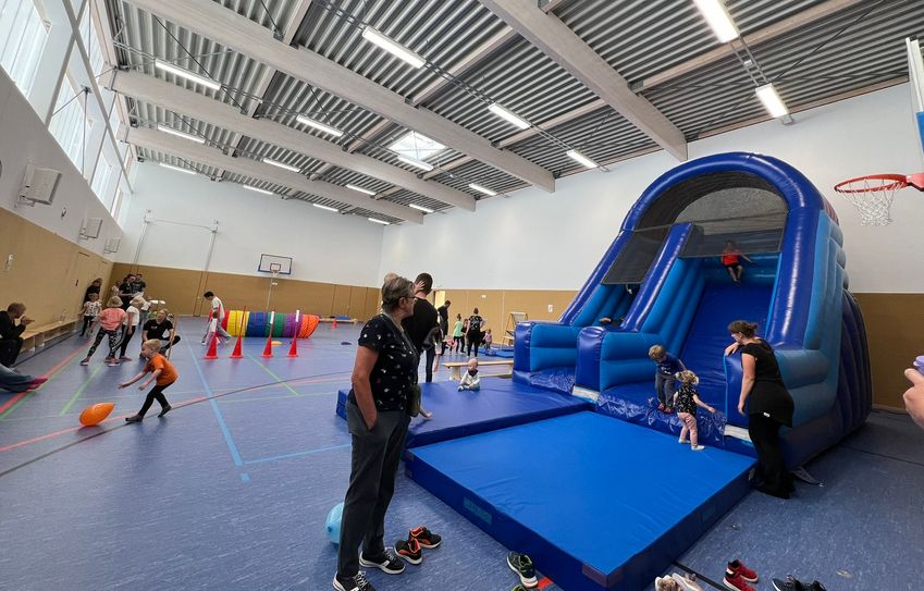Kindersportfest mit dem Gymnastikverein Zehren in der neuen Sporthalle in Schieritz. Foto: Verein