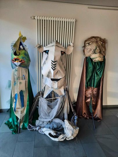 Ein Teil der Großfiguren, die am 31. Oktober in Cottbus präsentiert werden.