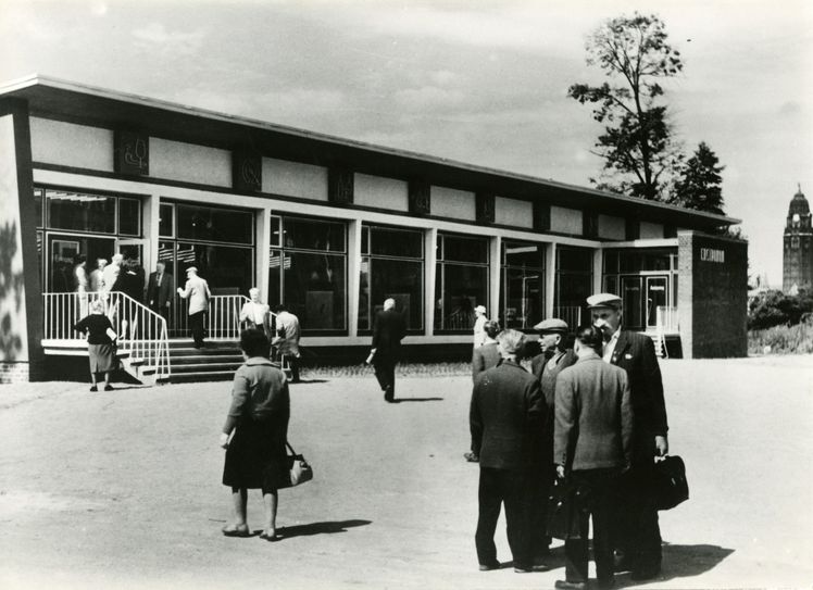 Das "Picknick" um 1961. Seinen Spitznamen erhielt das Lokal erst später. Foto: Stadtmuseum Dresden