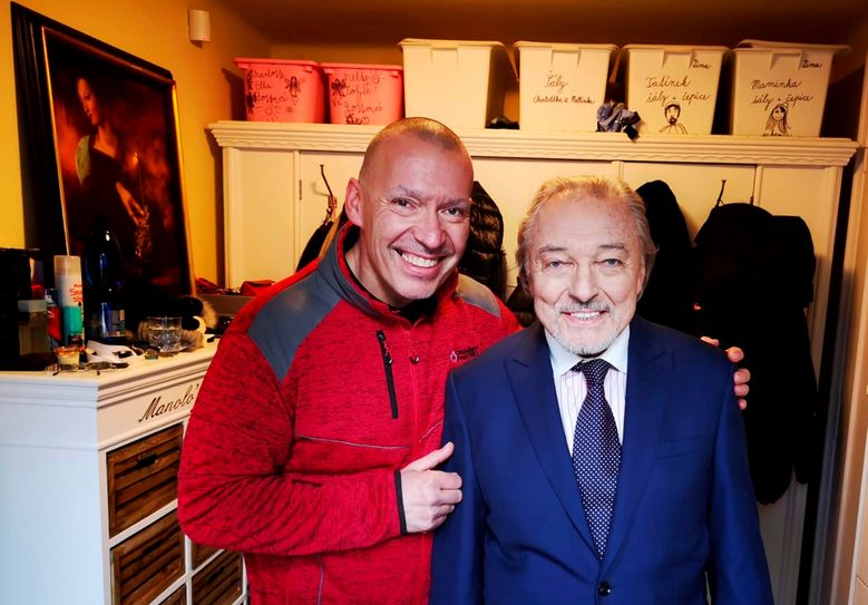 Gérard Döhring im Dezember 2018 zusammen mit Karel Gott in dessen Villa. Fotos: privat