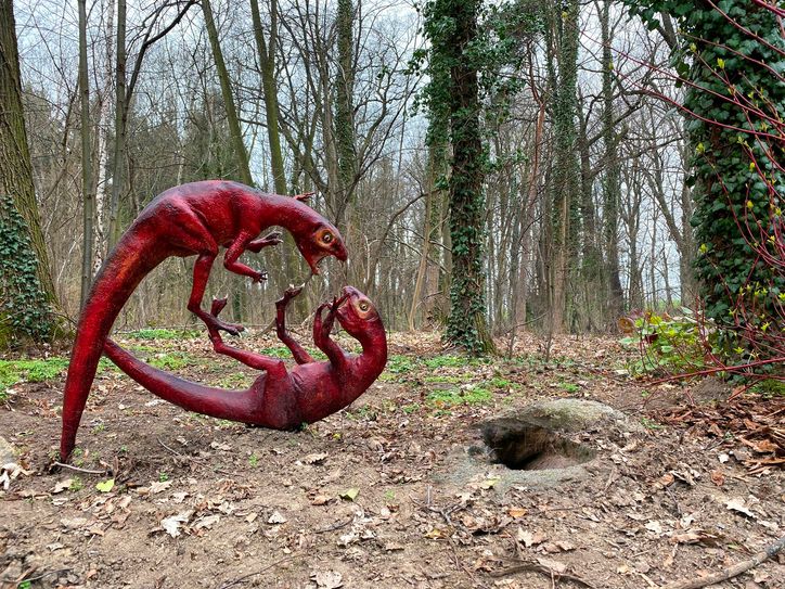 An dieser Stelle stand die Dinosaurier-Nachbildung.