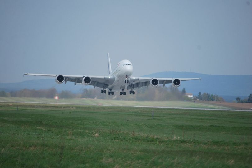 ..den Flug nach Paris. Fotos: Mike Schiller