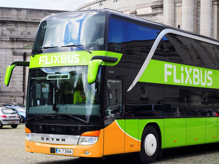 Die grünen Busse halten jetzt auch in Löbau und Zittau. Foto: FlixBus
