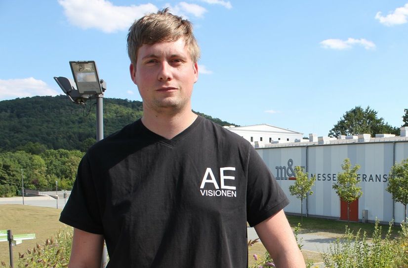 Philipp Arlt hat zusammen mit seinem Bruder AE Visionen gegründet. Als Veranstalter hat der 22-Jährige in diesem Jahr bereits das Dorffest in Buchholz wiederbelebt, jetzt holt er Mark Forster, Howard Carpendale, Eloy de Jong, Marina Marx und Axel Fischer nach Löbau.