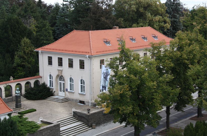 Das Kamenzer Lessing-Museum in der Perspektive von der Klosterkirche aus.
