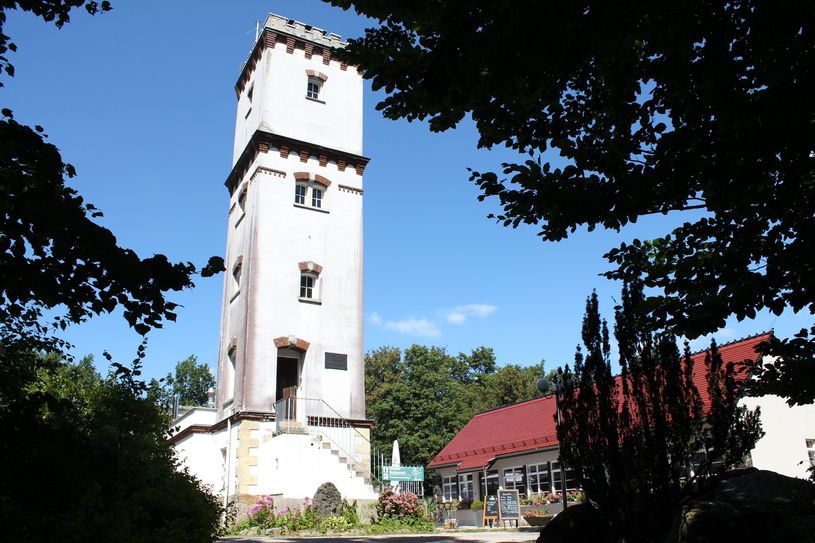 Vom Aussichtsturm bietet sich dem Besucher ein beeindruckender Rundblick.