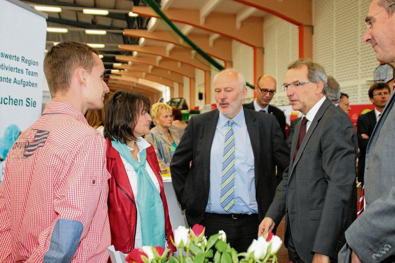 Kommunale Präsenz beim Messerundgang. Foto: wit