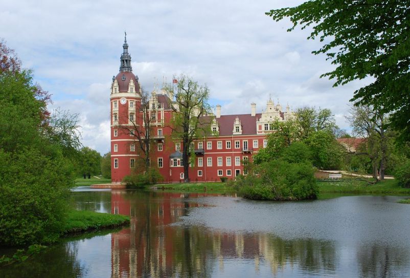 Der Pückler-Park in Bad Muskau ist eine von 34 Park- und Gartenanlagen auf dem Gartenkulturpfad. Foto: Keil