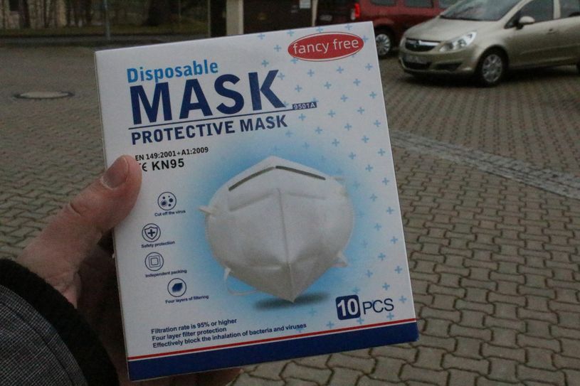 1.000 dieser Schutzmasken übergab die Edeka-Unternehmensgruppe Nordbayern-Sachsen-Thüringen. Foto: T. Keil