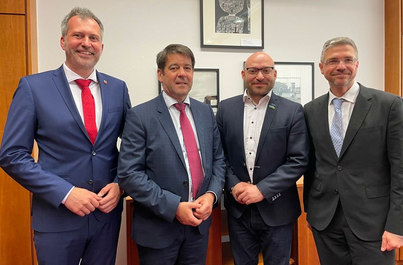 V.l.: die Oberbürgermister Tobias Schick, Steffen Scheller, René Wilke und Mike Schubert