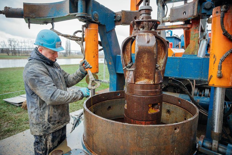 15 Brunnen werden an der Saloppe gebohrt, um Wasser für Industriebetriebe im Norden aufzubereiten.      F.: Killig