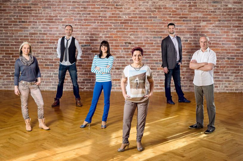 Das Team der Tanzschule Weise (v. l. Maria Weise, Richard Pahner, Luisa Weise, Jaqueline Weise, Eric Schlicke und Matthias Weise) Foto: Tanzschule Weise