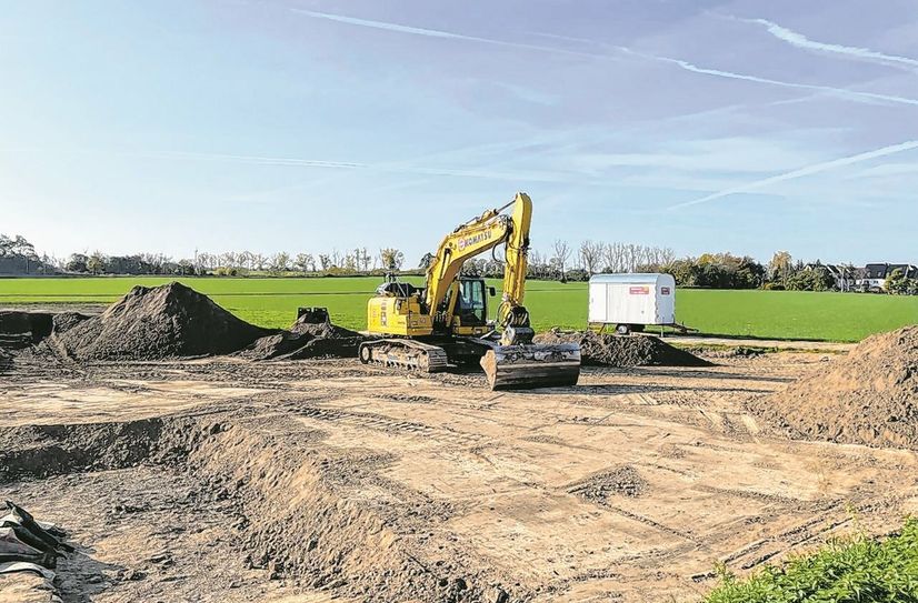 Bereits jetzt starten bei Canitz archäologische Voruntersuchungen des Bodens, damit 2025 dort die Ontras-Gasleitung den Ringschluss zur Gasstation am Rande des Segelflugplatzes schließen kann.