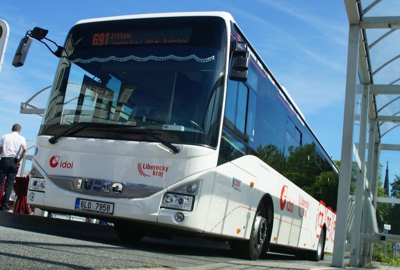 Die neue Ausflugslinie 691 verbindet zukünftig samstags sowie an Sonn- und Feiertagen über 54 Kilometer Streckenlänge das Dreiländereck Deutschland – Polen – Tschechien. Sie startet in Hrádek nad Nisou und führt über Zittau, Bogatynia und Frýdlant nach Swieradów-Zdrój. Foto: T. Keil