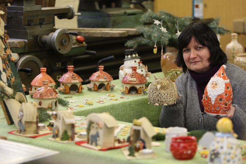 Keramik und viele andere Geschenkideen erwarten die Besucher. Foto: D. Förster