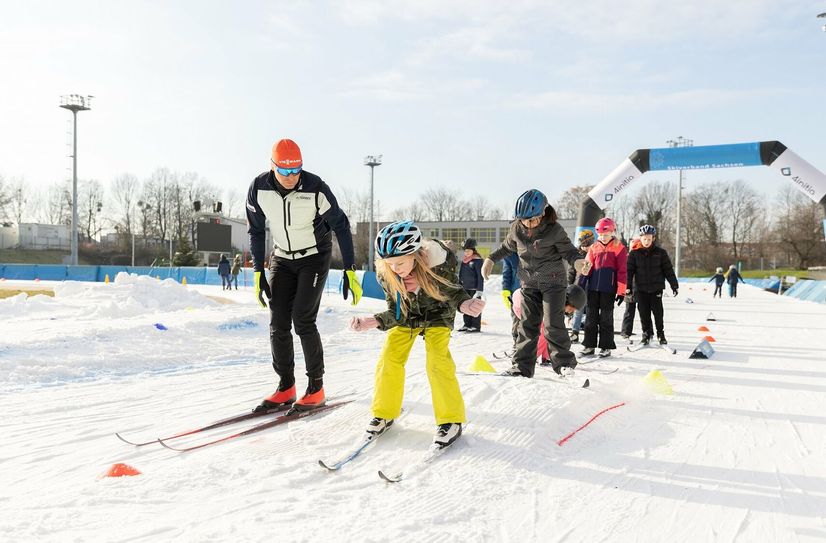 Skilanglauf-Experte Tobias Angerer unterstützt das Projekt "Schulsport auf Ski".