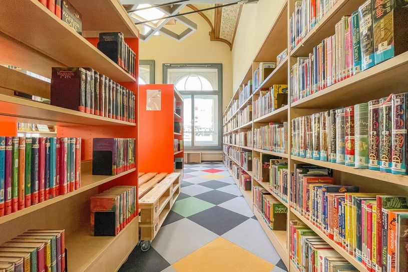 Die Bibliothek zieht um nach Radebeul-West an die Bahnhofstraße - und vergrößert sich.