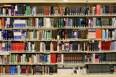 In der Kamenzer Bibliothek hat die Lokalgeschichte viel Raum.