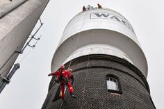Abseilen vom 26 Meter hohen Wasserturm.