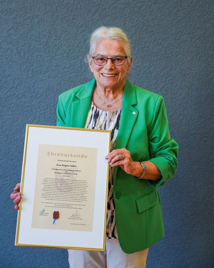 Ehrenbürgerin der Stadt Schwarzheide, Brigitte Saffert. Fotograf: Florian Brose