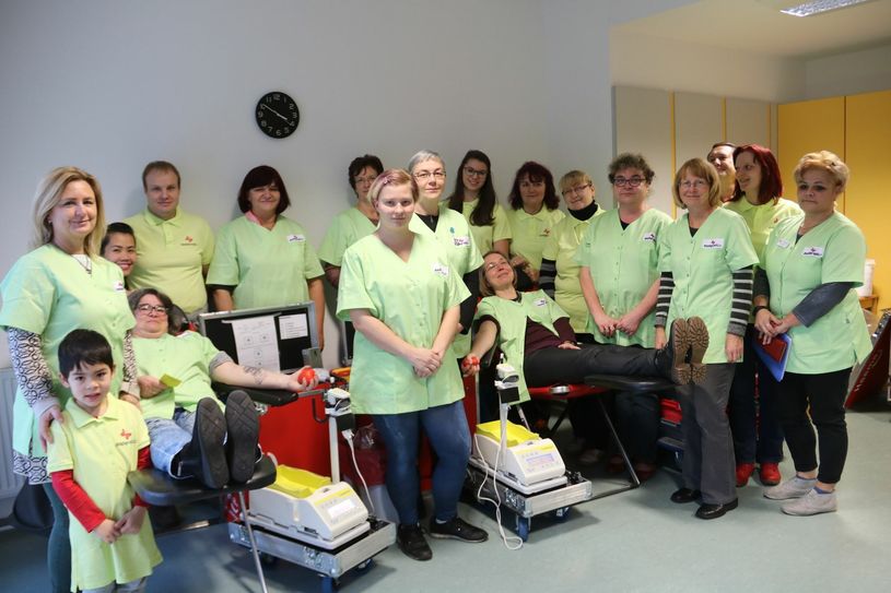 Die Mitarbeiter der Mobile Hauskrankenpflege Jeannett Spretz bei der Blutspende. Foto: privat
