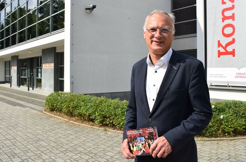 Der Intendant Lutz Hillmann freut sich auf die neue Spielzeit am Deutsch-Sorbischen Volkstheater in Bautzen.
